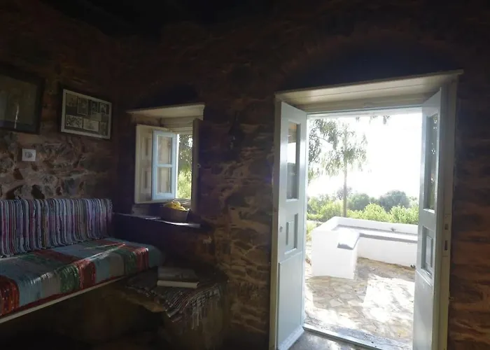 Annas Katikia فيلة