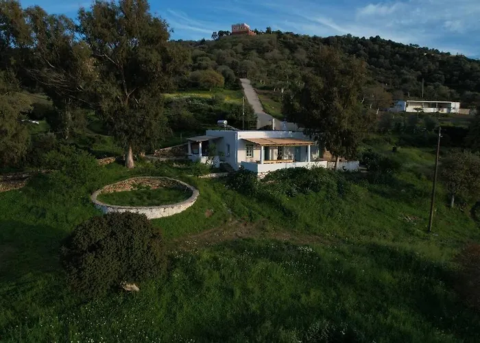 فيلة Annas Katikia Drymonas