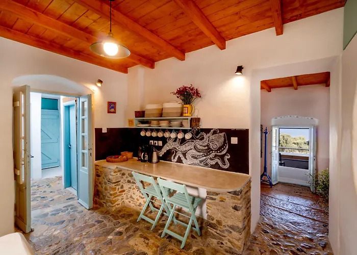 Annas Katikia فيلة