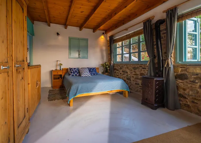 فيلة Annas Katikia Drymonas