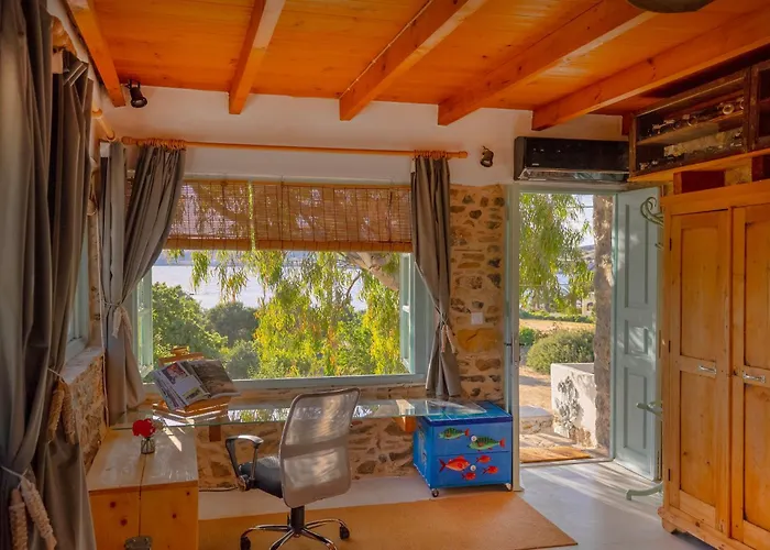 Annas Katikia فيلة Drymonas